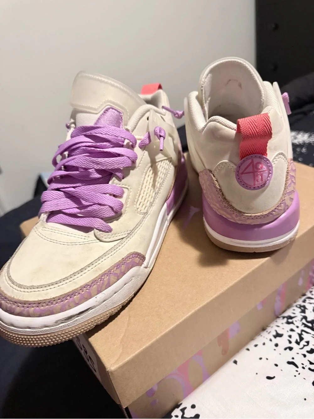 Jordan Kids Sneakers - Cream & Lavender Accents